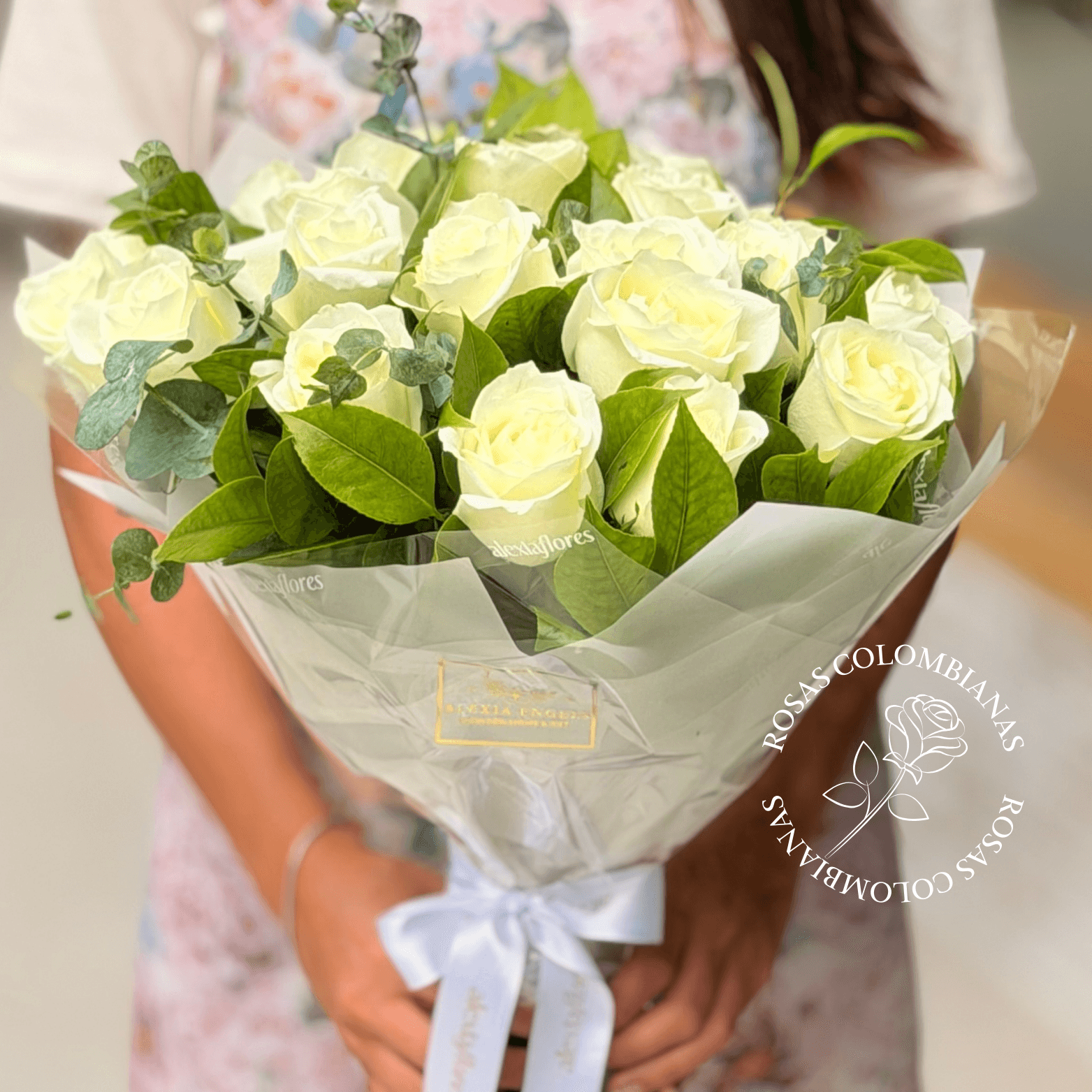 thumb-buque-com-24-rosas-brancas-0