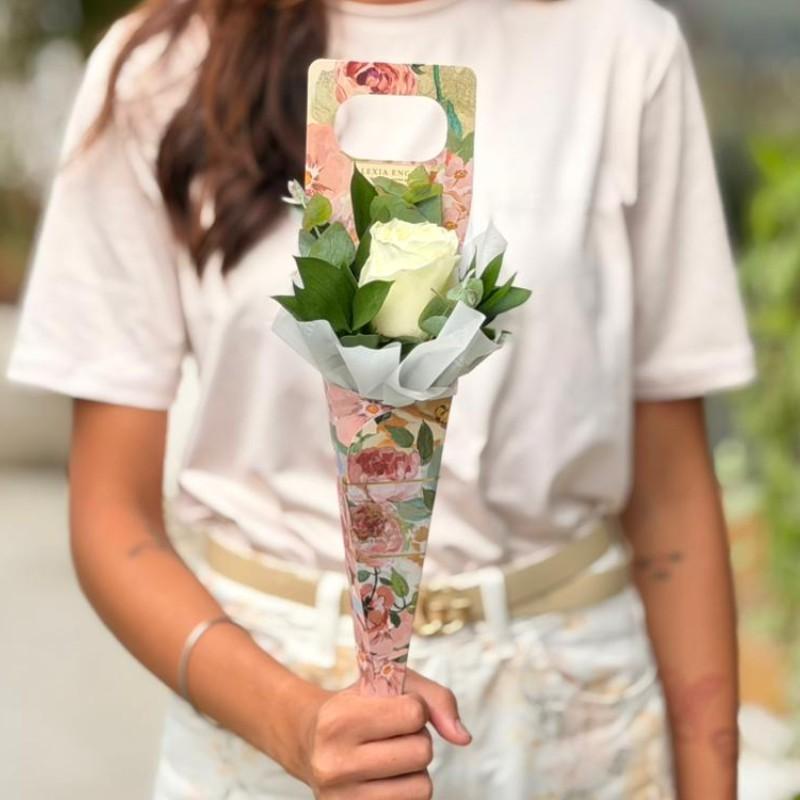 thumb-cone-com-1-rosa-branca-0