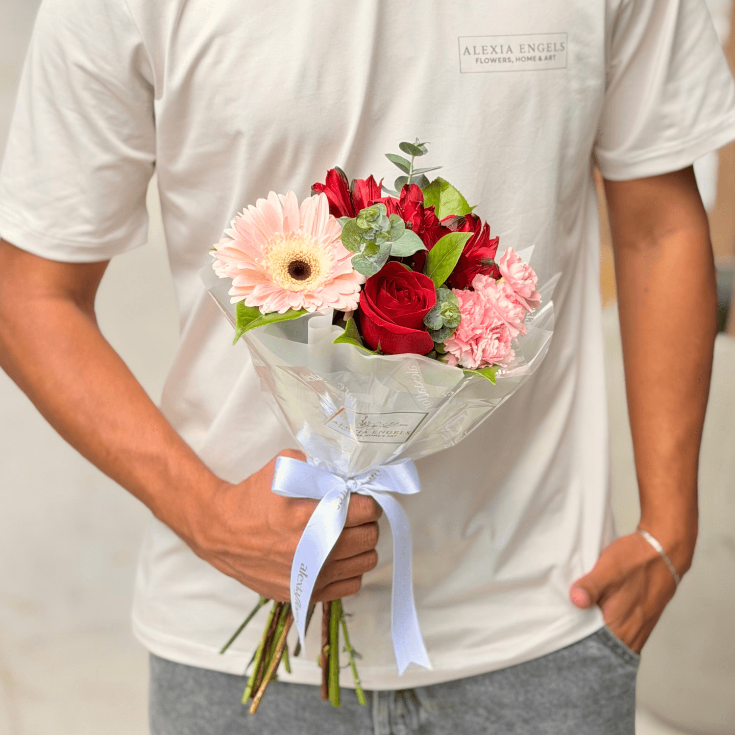 thumb-buque-mix-de-flores-tons-vermelho-e-rosa-3-flores-0