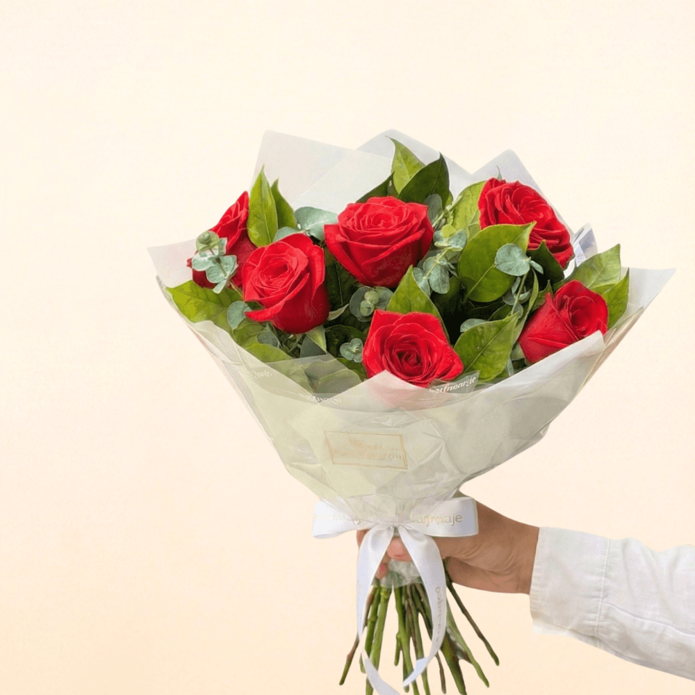 Buquê com 6 Rosas Vermelha