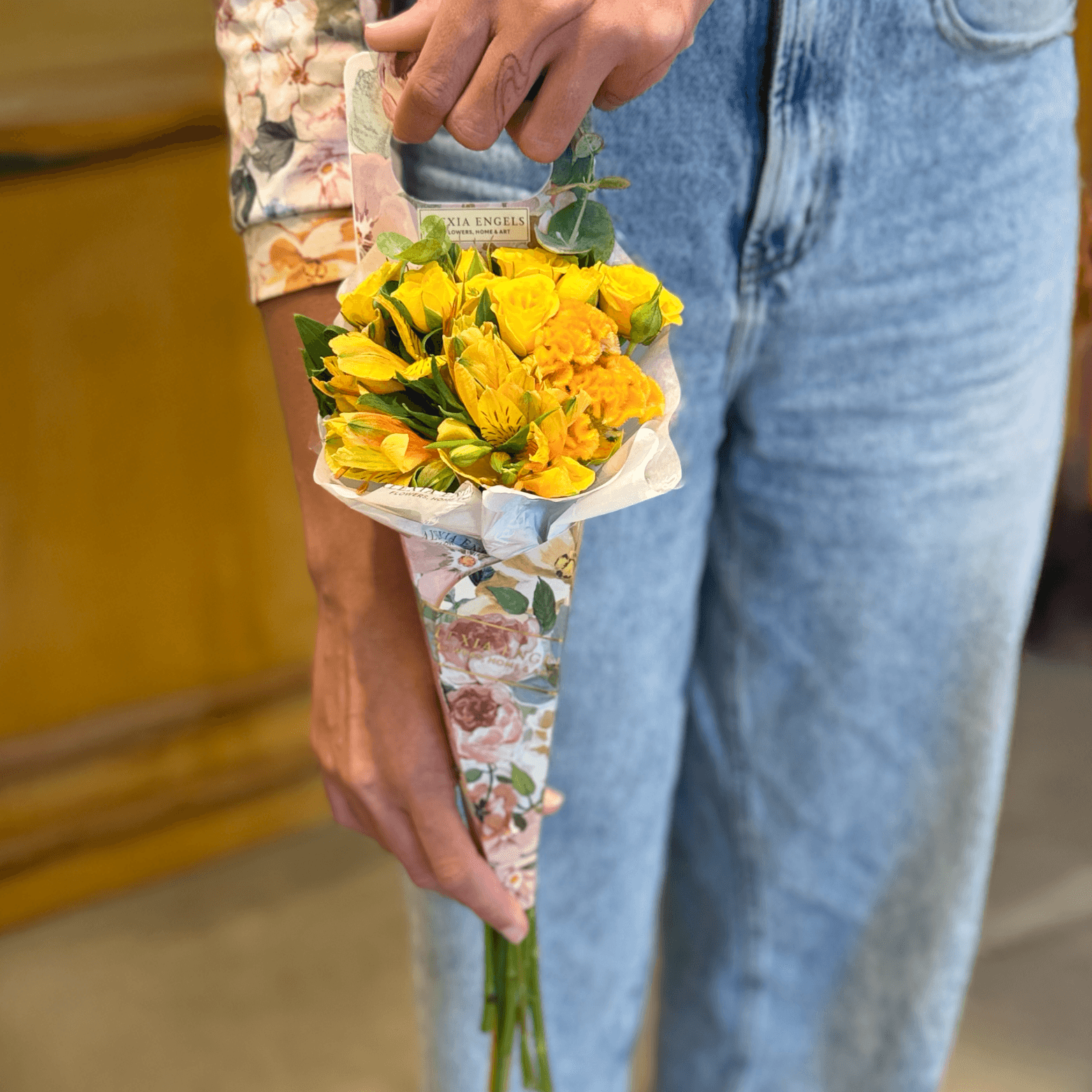 thumb-cone-mix-de-flores-tons-amarelos-0